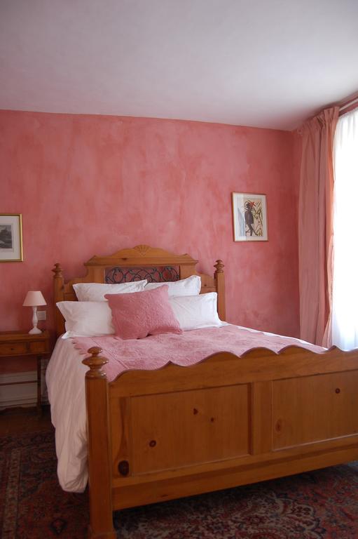 Maison Conti Bed and Breakfast Montmirail  Værelse billede