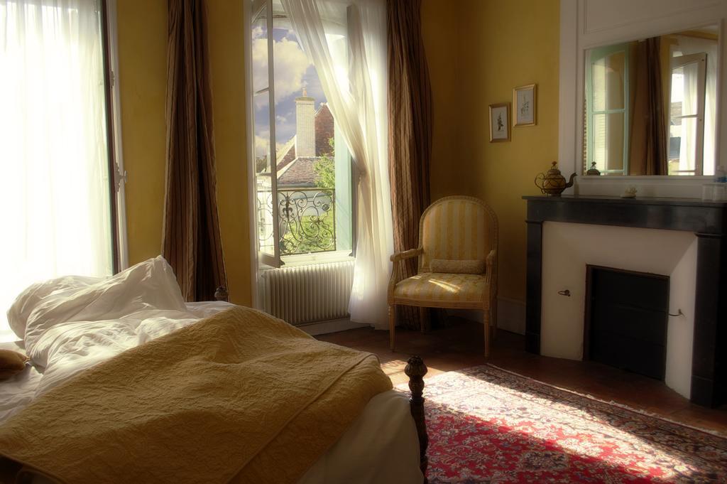 Maison Conti Bed and Breakfast Montmirail  Værelse billede
